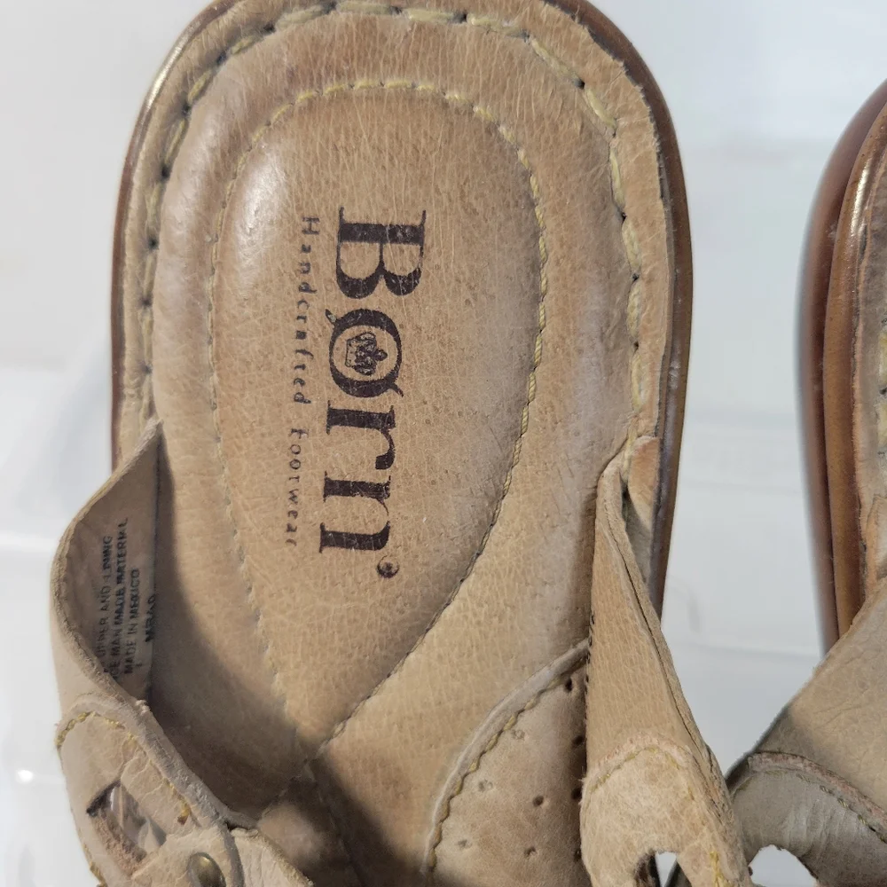 Womans Born Brown Leather Thong Flip flop Style W21803 Light brown Size 7/38 - Picture 3 of 9